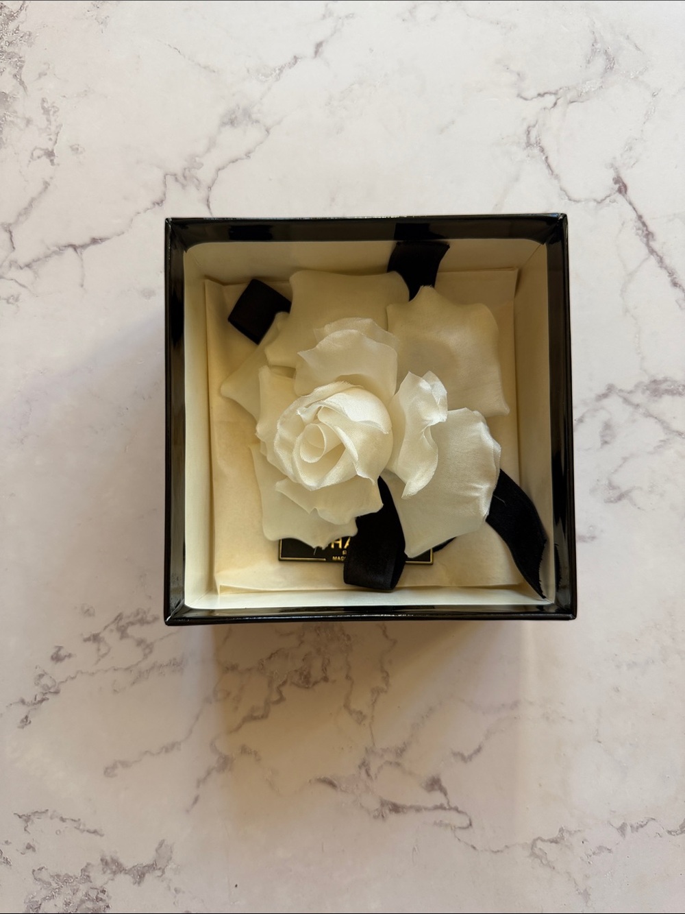 Vintage CHANEL flower pin. Original packaging.